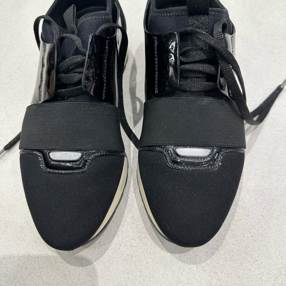 Balenciaga sneakers blk size 7